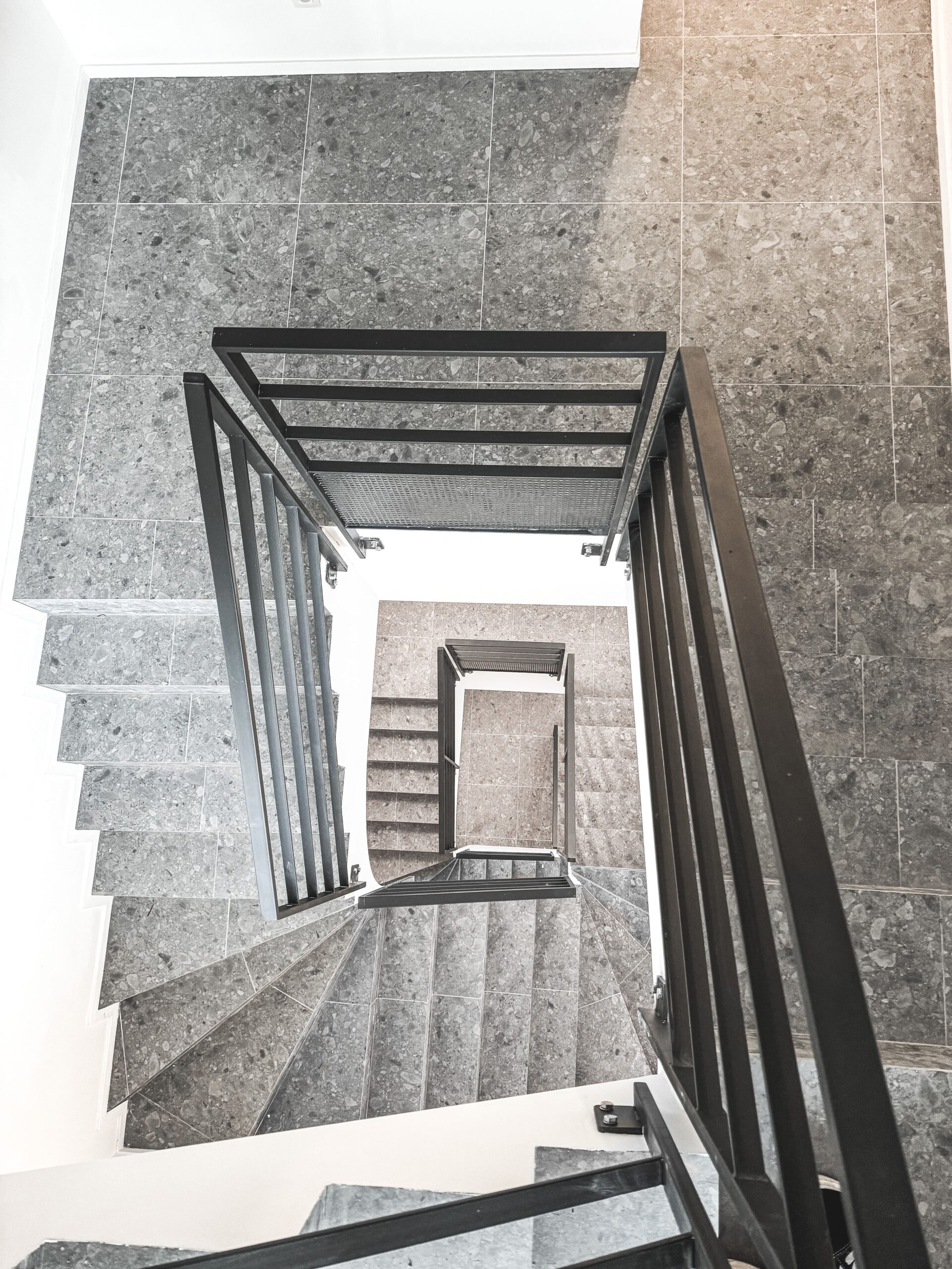 Cage d'escalier hall commun